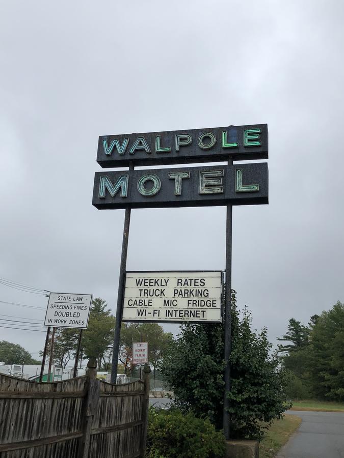 The Walpole Motel Bagian luar foto